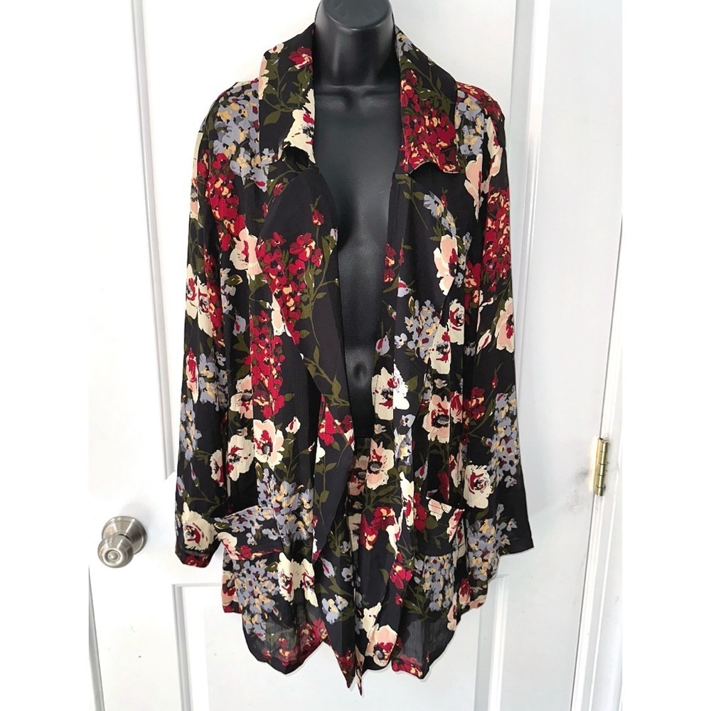 Kori American black floral print shawl/kimono